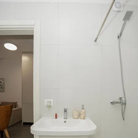 Golden Aura Appartement