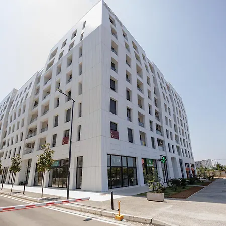 Golden Aura Appartement *